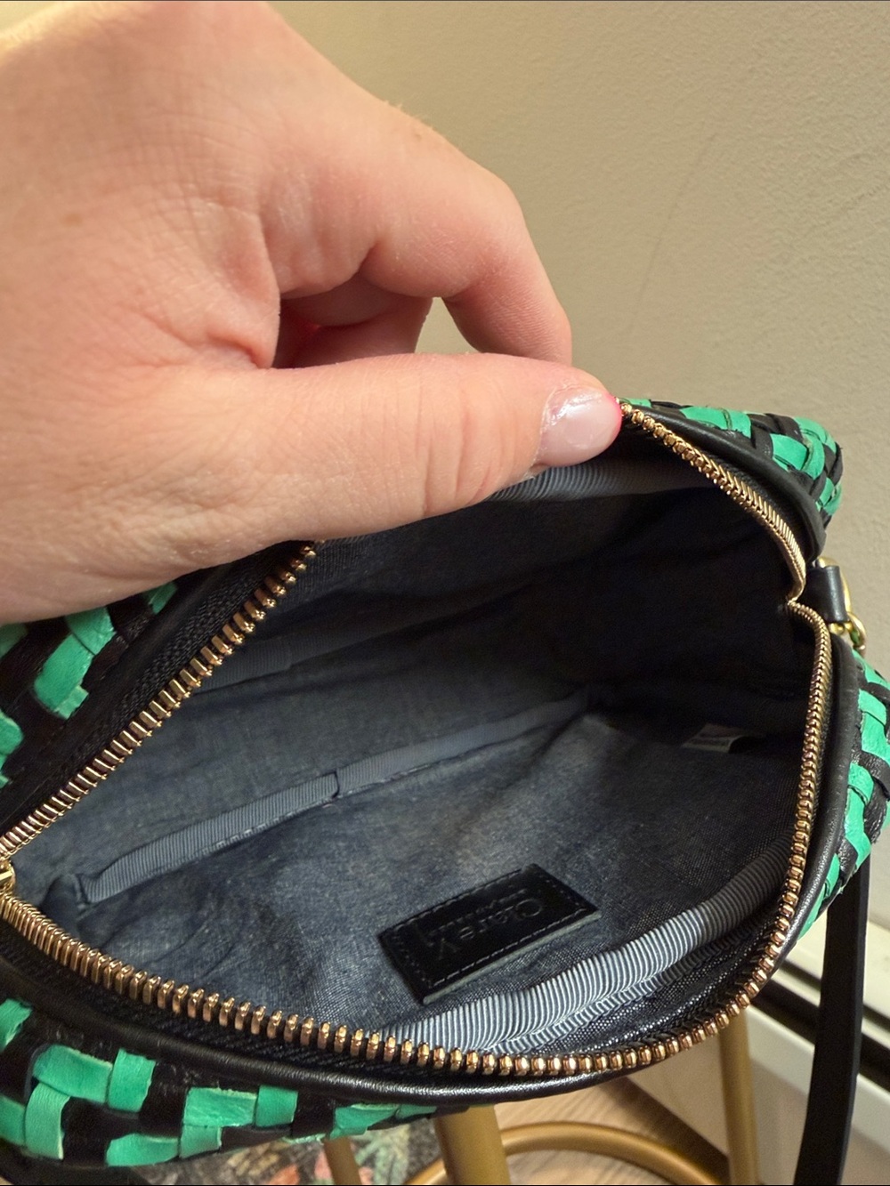 Clare V. Midi Sac crossbody green and black handwoven leather zig zag pattern - Picture 5 of 5